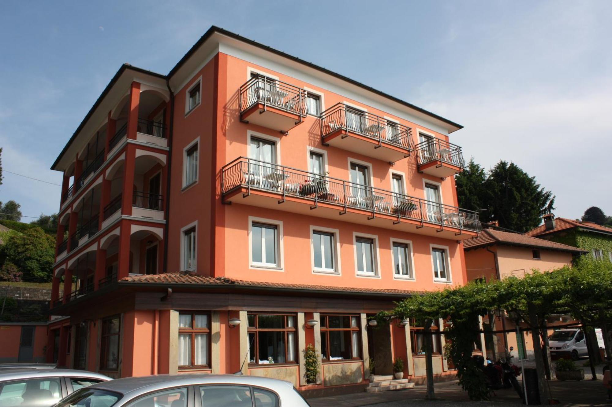 Riva 3*