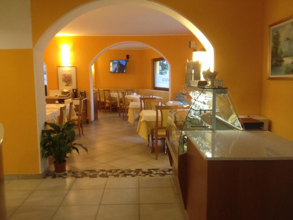 Riva Hotel